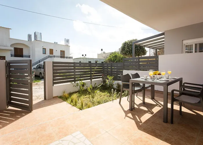 Kiss-Ammos Apartments